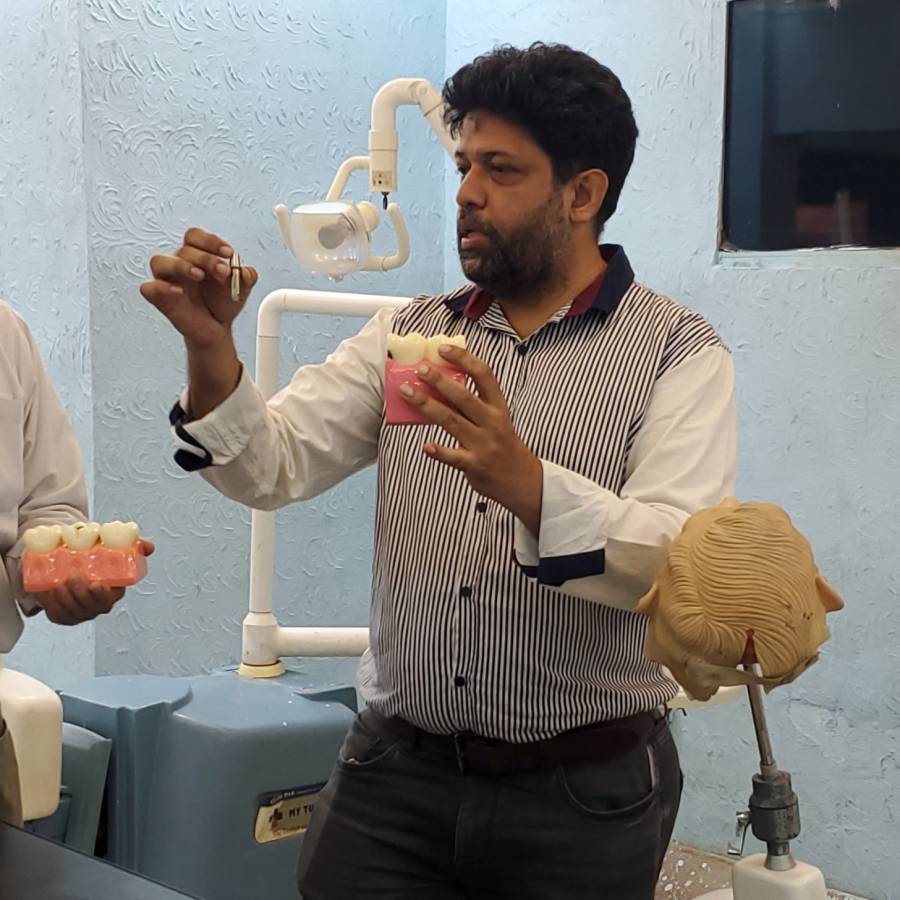 SSCMS Conducts A Workshop For Dental Students
