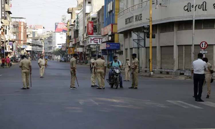 India considers curfew as COVID-19 cases rise