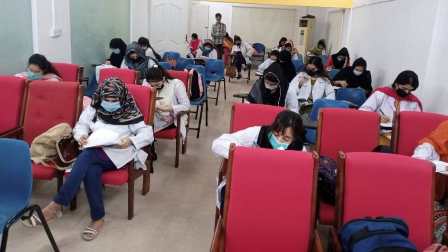 SSCMS Carries Workshop on Prescriptions For Dental Students