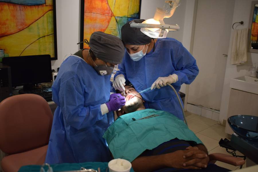 IADSR conducts a two-day perio-implant master class 