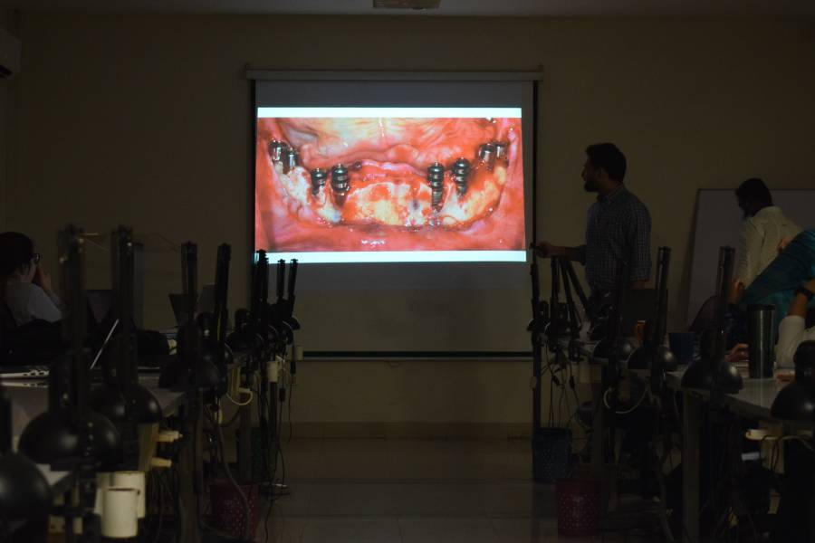 IADSR conducts a two-day perio-implant master class 