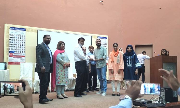 JMDC earns first place in quiz competition