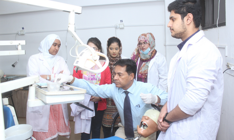 Baqai Dental College conducts a hands-on workshop on ART